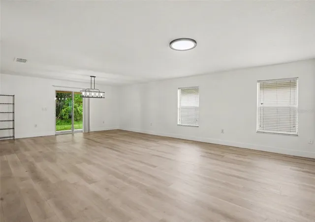 Photo 4 of Single family home for sale at 1512 Nature Trl, Kissimmee, FL 34746 | MLS# O6439910 | Listing updated on 2026-09-12