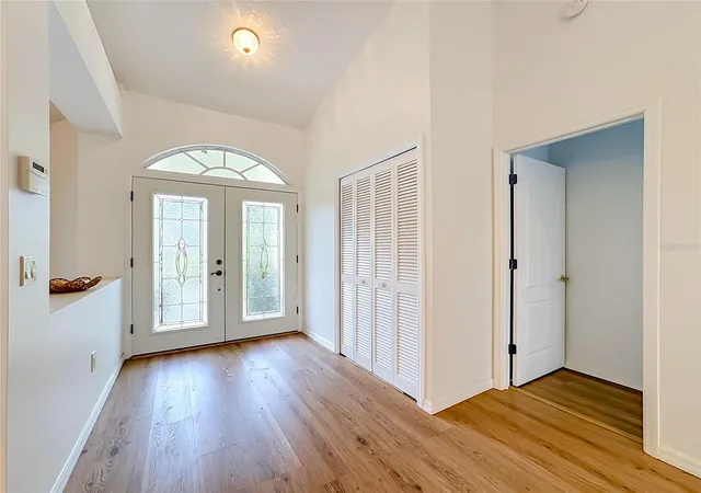 Photo 4 of Single family home for sale at 4415 Highland Oaks Cir, Sarasota, FL 34235 | MLS# A4705361 | Listing updated on 2026-09-15