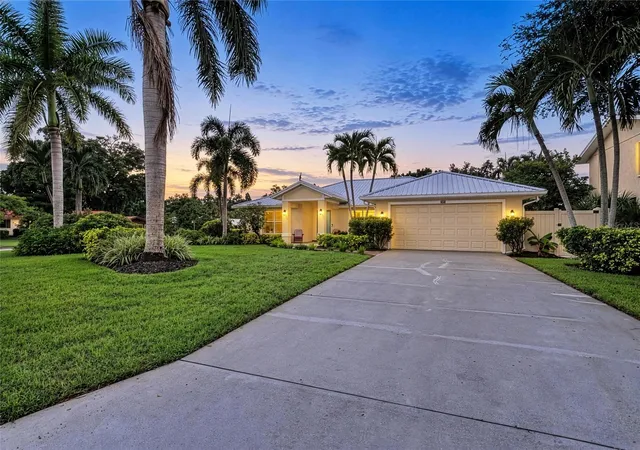 Single family home for sale at 7620 2nd Avenue W, BRADENTON, FL 34209 | MLS# A4705362