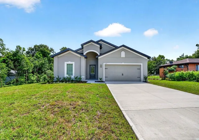 Single family home for sale at 1355 Indian Rock Ct, Deltona, FL 32725 | MLS# V4951165 | Listing updated on 2026-09-08