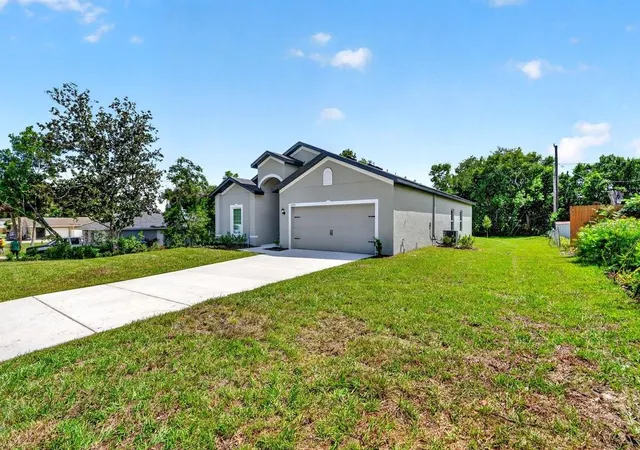 Photo 1 of Single family home for sale at 1355 Indian Rock Ct, Deltona, FL 32725 | MLS# V4951165 | Listing updated on 2026-09-08