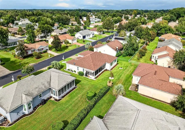 Photo 2 of Sale Pending at 11676 Sw 137th Loop, Dunnellon, FL 34432 | MLS# OM731862 | Listing updated on 2026-10-02