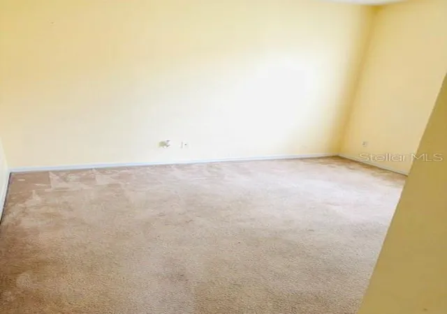 Photo 3 of Condo for sale at 14201 Indian Crk Dr #14201, Kissimmee, FL 34759 | MLS# L4964885 | Listing updated on 2026-09-21