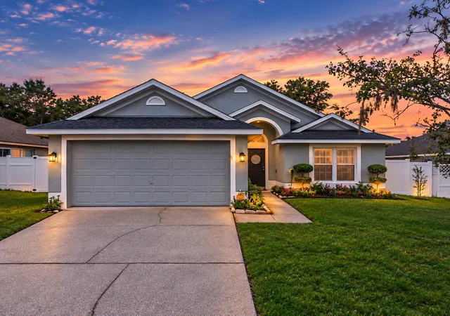 Photo 1 of Single family home for sale at 1255 Acorn Cir, Apopka, FL 32703 | MLS# O6439921 | Listing updated on 2026-10-05