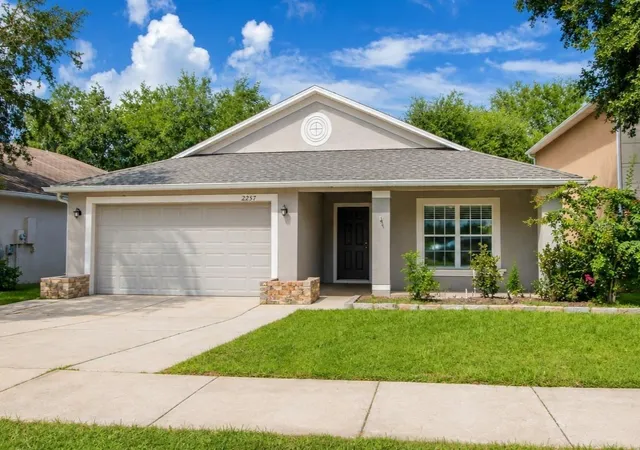 Single family home for sale at 2257 Martins Run, TAVARES, FL 32778 | MLS# G5117491