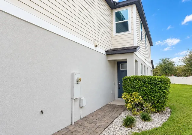 Photo 3 of Townhouse for sale at 15367 Willow Arbor Cir, Orlando, FL 32824 | MLS# S5157129 | Listing updated on 2026-10-08