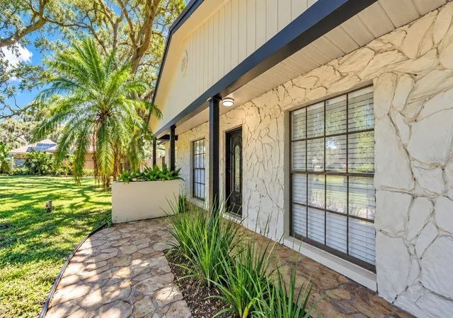 Photo 4 of Single family home for sale at 7405 Williams Rd, Seffner, FL 33584 | MLS# A4705370 | Listing updated on 2026-09-19