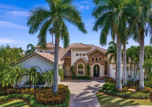 Single family home for sale at 5405 Tybee Is Dr, APOLLO BEACH, FL 33572 | MLS# TB8546404