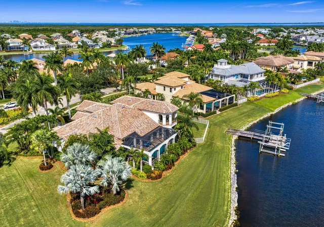 Photo 1 of Single family home for sale at 5405 Tybee Is Dr, Apollo Beach, FL 33572 | MLS# TB8546404 | Listing updated on 2026-09-22