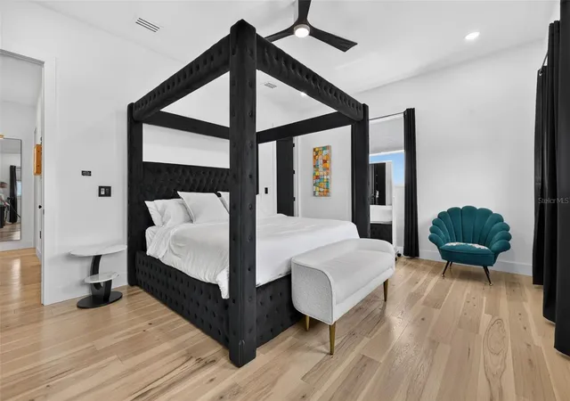 Photo 3 of Single family home for sale at 16210 3rd Street E, Redington Beach, FL 33708 | MLS# TB8546409 | Listing updated on 2026-09-21