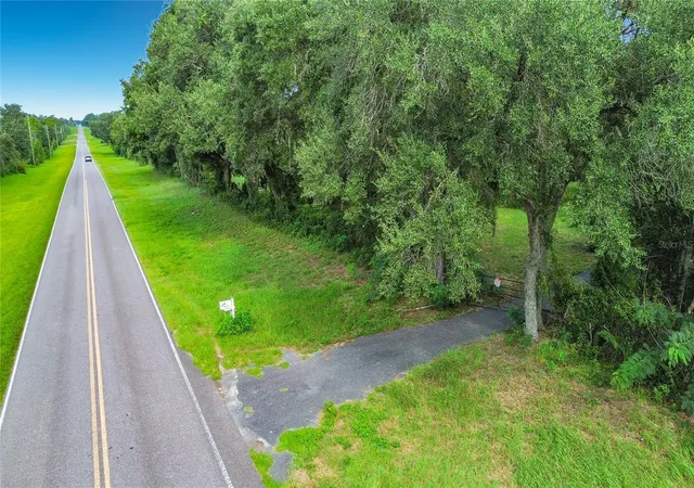 Photo 2 of Sale Pending at 18851 Se 60th Street, Morriston, FL 32668 | MLS# S5157134 | Listing updated on 2026-10-07