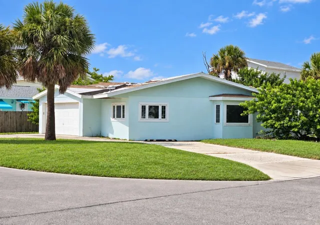 Photo 2 of Single family home for sale at 13401 1st Street E, Madeira Beach, FL 33708 | MLS# A4705372 | Listing updated on 2026-09-13