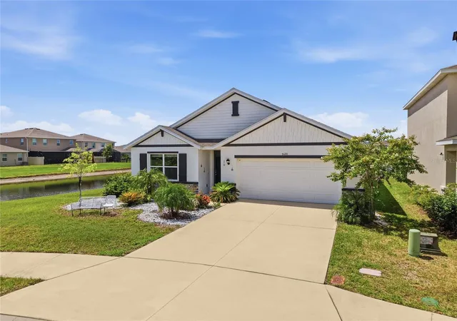 Photo 4 of Single family home for sale at 5120 Vecchio Ct, Bradenton, FL 34211 | MLS# A4705373 | Listing updated on 2026-10-23