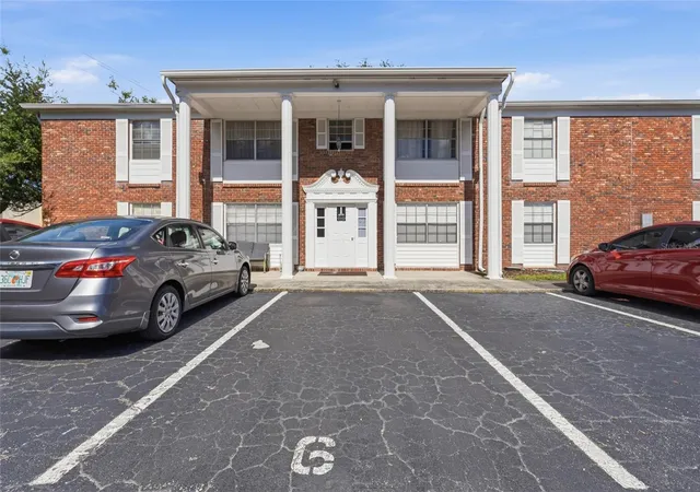 Condo for sale at 4507 9th Street W #I8, BRADENTON, FL 34207 | MLS# A4705374