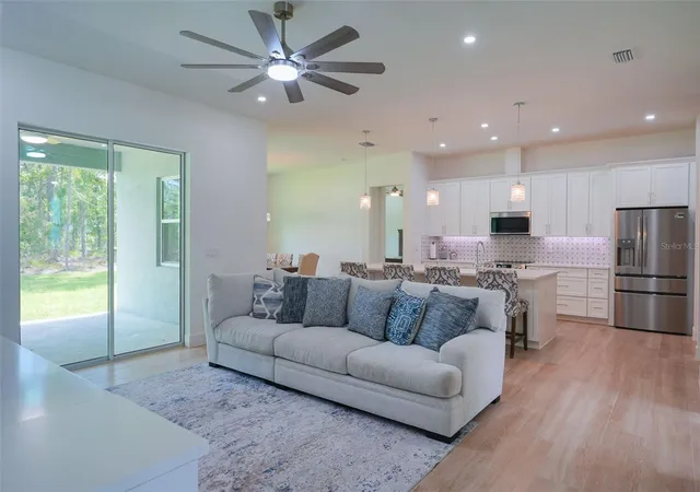 Photo 2 of Single family home for sale at 17460 Macassar Rd, Weeki Wachee, FL 34614 | MLS# W7889287 | Listing updated on 2026-09-15