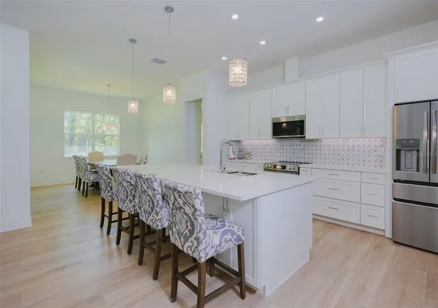 Photo 3 of Single family home for sale at 17460 Macassar Rd, Weeki Wachee, FL 34614 | MLS# W7889287 | Listing updated on 2026-09-15