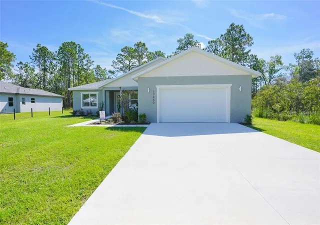 Photo 4 of Single family home for sale at 17460 Macassar Rd, Weeki Wachee, FL 34614 | MLS# W7889287 | Listing updated on 2026-09-15