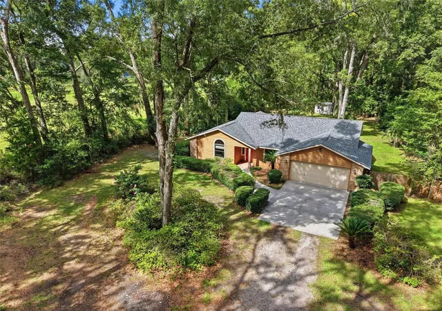 Photo 1 of Single family home for sale at 17026 Southside Ct, High Springs, FL 32643 | MLS# GC543332 | Listing updated on 2026-09-19