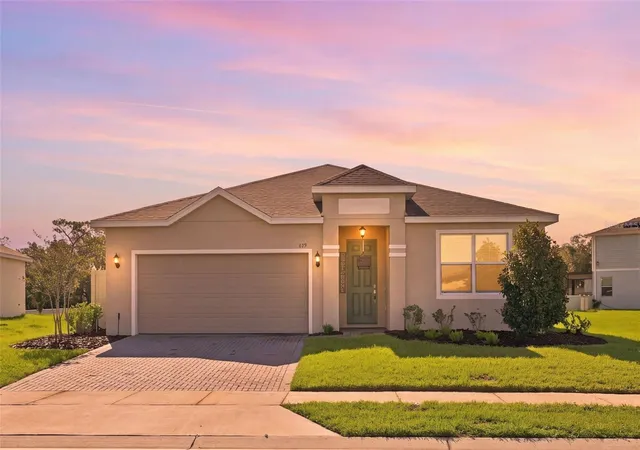 Photo 1 of Single family home for sale at 679 Fairview Ave, Haines City, FL 33844 | MLS# P4939805 | Listing updated on 2026-09-08
