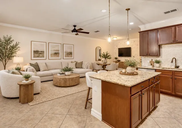 Photo 3 of Townhouse for sale at 9986 Eagle Crk Ctr Blvd, Orlando, FL 32832 | MLS# O6439940 | Listing updated on 2026-09-21