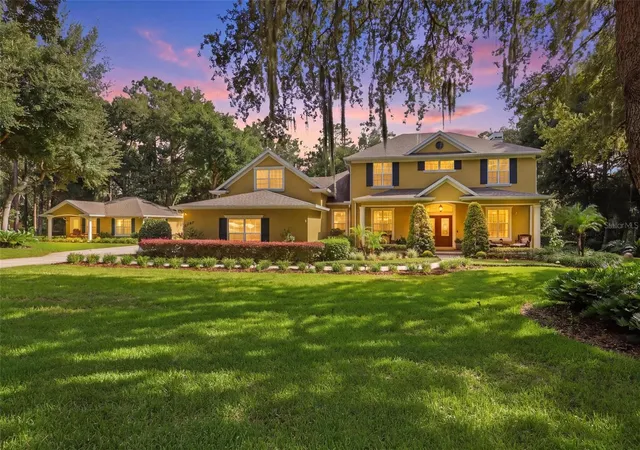 Photo 1 of Single family home for sale at 2600 Winnemissett Oaks Dr, Deland, FL 32724 | MLS# V4951168 | Listing updated on 2026-10-08