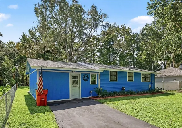 Photo 2 of Single family home for sale at 5601 S Perch Dr, Floral City, FL 34436 | MLS# TB8546432 | Listing updated on 2026-10-09