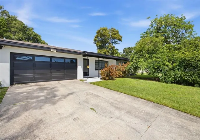 Photo 2 of Single family home for sale at 1860 Alberta Dr, Clearwater, FL 33756 | MLS# TB8546441 | Listing updated on 2026-09-24