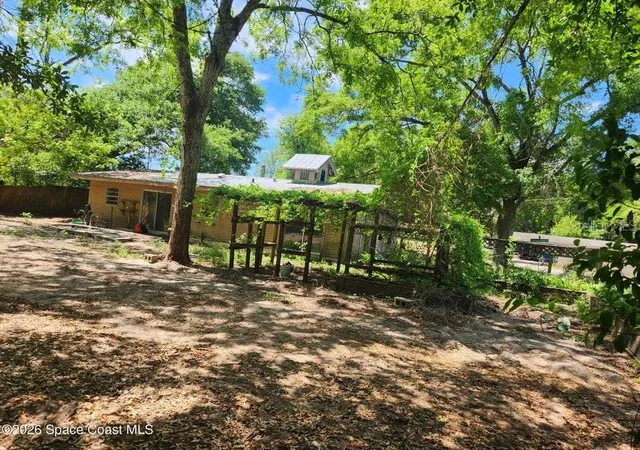 Photo 3 of Single family home for sale at 3607 S Lakewood Dr, Tallahassee, FL 32305 | MLS# O6439962 | Listing updated on 2026-10-05