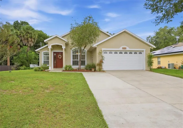 Single family home for sale at 1544 Center St, DELAND, FL 32720 | MLS# V4951169