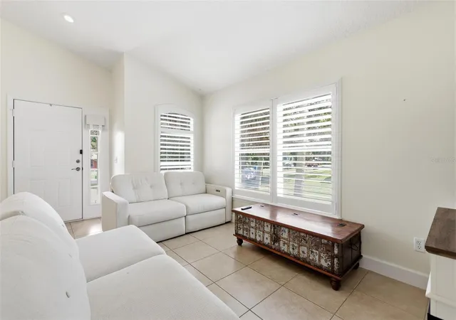 Photo 4 of Single family home for sale at 1544 Center St, Deland, FL 32720 | MLS# V4951169 | Listing updated on 2026-10-03