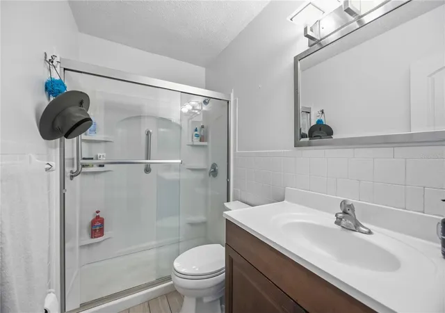 Listing Photo 5 - Condo for sale in building located at 525 Manatee Ct, Venice, FL 34285 - Unit #10