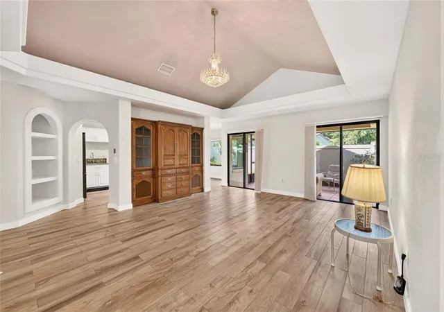 Photo 3 of Single family home for sale at 4427 Ne 5th Street, Ocala, FL 34470 | MLS# OM731873 | Listing updated on 2026-09-22