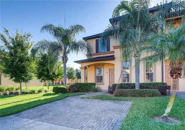 Photo 3 of Townhouse for sale at 154 Bergamo Dr, Davenport, FL 33897 | MLS# O6439984 | Listing updated on 2026-10-12