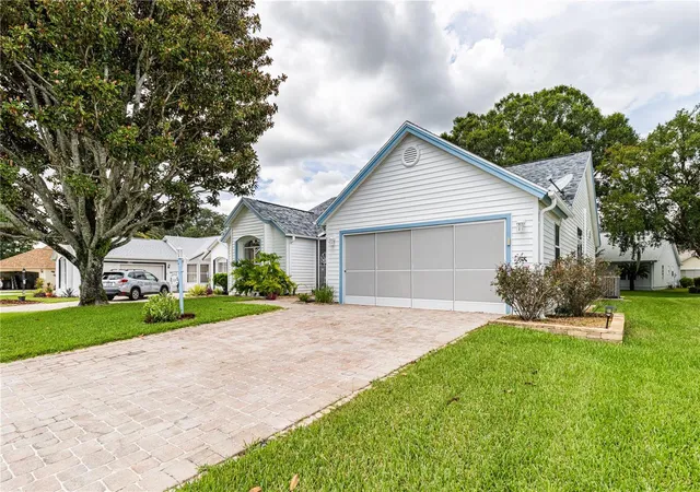 Photo 2 of Sale Pending at 1009 La Mesa Ln, The Villages, FL 32159 | MLS# G5117505 | Listing updated on 2026-09-22