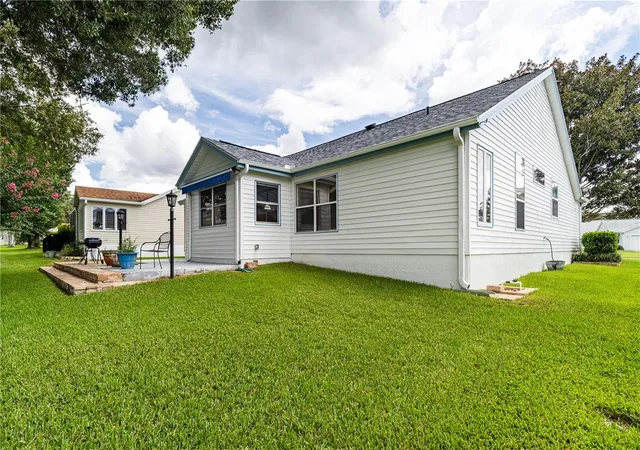 Photo 3 of Sale Pending at 1009 La Mesa Ln, The Villages, FL 32159 | MLS# G5117505 | Listing updated on 2026-09-22
