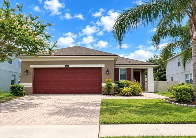 Photo 1 of Single family home for sale at 13303 Moss Park Ridge Dr, Orlando, FL 32832 | MLS# O6440010 | Listing updated on 2026-10-17