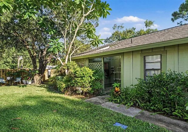 Photo 2 of Multi family home for sale at 5031 Barrington Cir #601, Sarasota, FL 34234 | MLS# A4705411 | Listing updated on 2026-09-23
