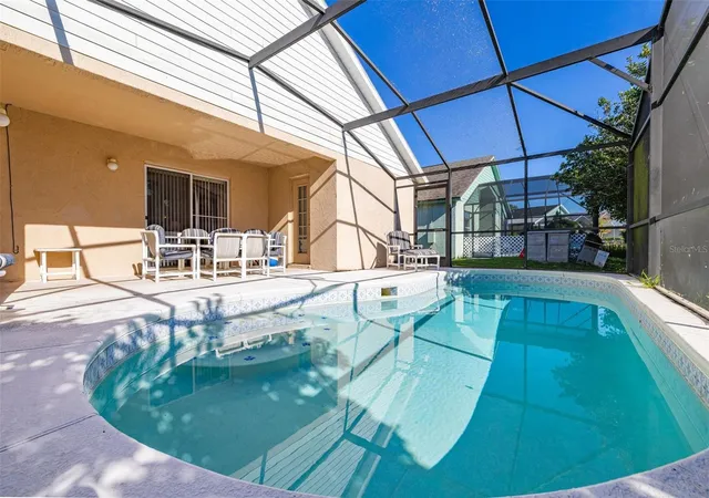 Photo 2 of Single family home for sale at 1612 Oak Hl Trl, Kissimmee, FL 34747 | MLS# S5157152 | Listing updated on 2026-09-20