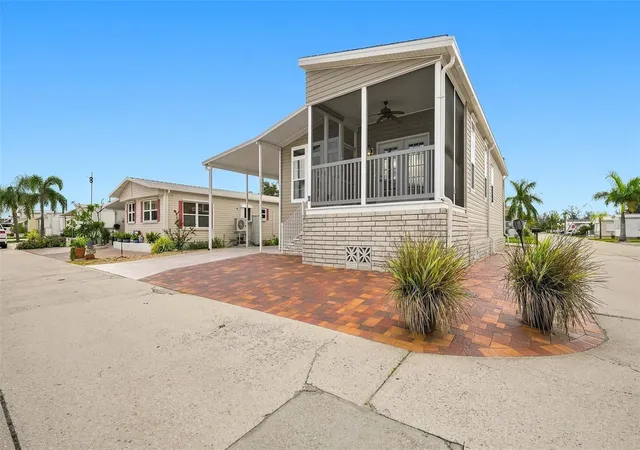 Photo 3 of Manufactured home for sale at 10315 Cortez Rd W #2F, Bradenton, FL 34210 | MLS# A4705416 | Listing updated on 2026-09-28