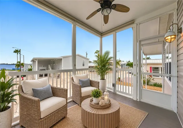 Listing Photo 4 - Condo for sale in building located at 10315 Cortez Rd W, BRADENTON, FL 34210 - Unit #2F