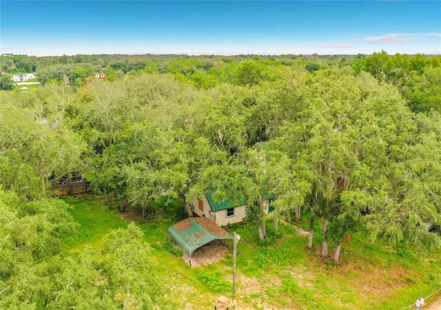 Photo 3 of Single family home for sale at 40105 Palm St, Lady Lake, FL 32159 | MLS# O6440018 | Listing updated on 2026-10-07