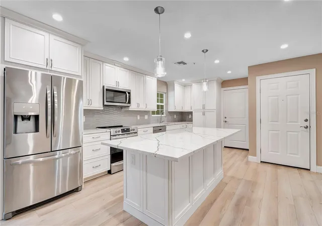 Photo 1 of Condo for sale at 668 Post Oak Cir #116, Altamonte Springs, FL 32701 | MLS# O6440019 | Listing updated on 2026-10-05