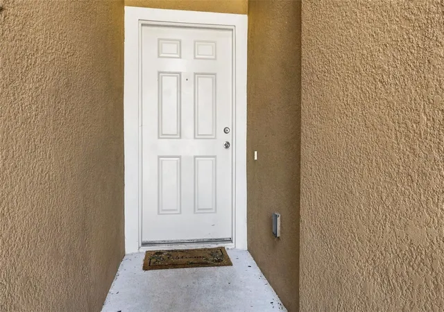 Photo 3 of Townhouse for sale at 2372 Seven Oaks Dr, Saint Cloud, FL 34772 | MLS# O6440032 | Listing updated on 2026-10-25