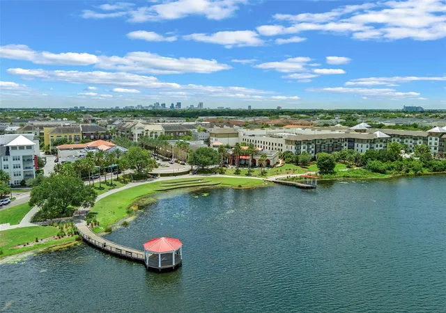 Listing Photo 2 - Condo for sale in building located at 1819 Common Wy Rd, Orlando, FL 32814 - Unit #203