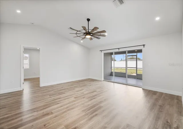 Photo 4 of Single family home for sale at 7095 Beardsley St, Englewood, FL 34224 | MLS# C7530480 | Listing updated on 2026-09-15