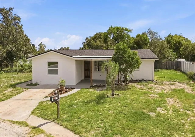Photo 2 of Single family home for sale at 2608 Akita Pl, Holiday, FL 34691 | MLS# TB8546531 | Listing updated on 2026-09-16