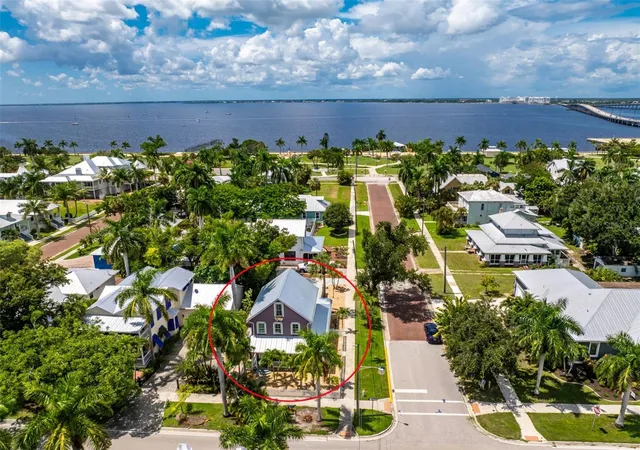 Photo 2 of Single family home for sale at 502 W Marion Ave, Punta Gorda, FL 33950 | MLS# C7530481 | Listing updated on 2026-09-15
