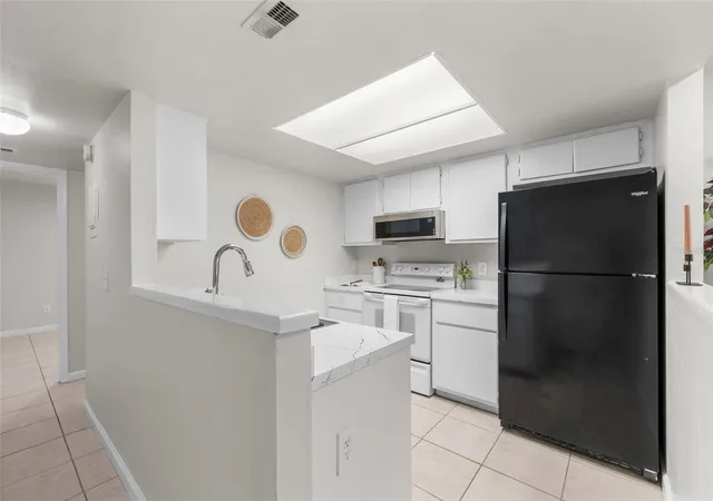 Photo 4 of Condo for sale at 2508 SW 35th Place #J-58, Gainesville, FL 32608 | MLS# GC543336 | Listing updated on 2026-09-12