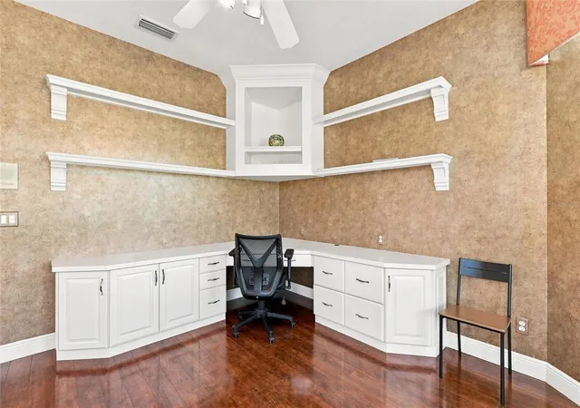 Photo 3 of Single family home for sale at 1328 Thornapple Dr, Osprey, FL 34229 | MLS# A4705435 | Listing updated on 2026-10-03