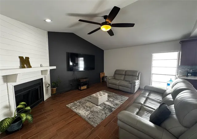 Photo 2 of Single family home for sale at 6109 E 130th Avenue, Temple Terrace, FL 33617 | MLS# TB8546553 | Listing updated on 2026-09-16